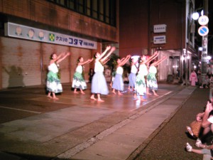 本町通り歩行者天国2011フラダンス