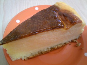 糸魚川四つ角ベーカリーチーズケーキ