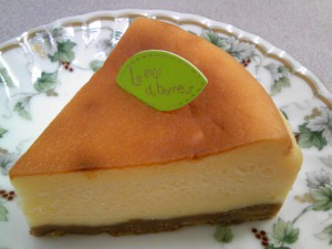 糸魚川市フェルエッグベイクドチーズケーキ