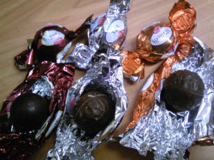 イタリアWITOR'S SELECTION丸いチョコレート３種類入り